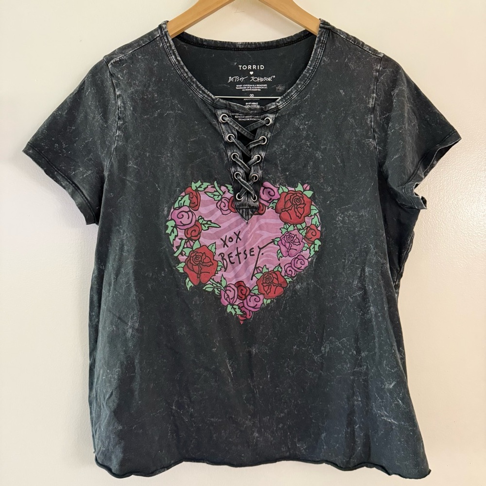 Torrid Betsey Johnson shirt 00
